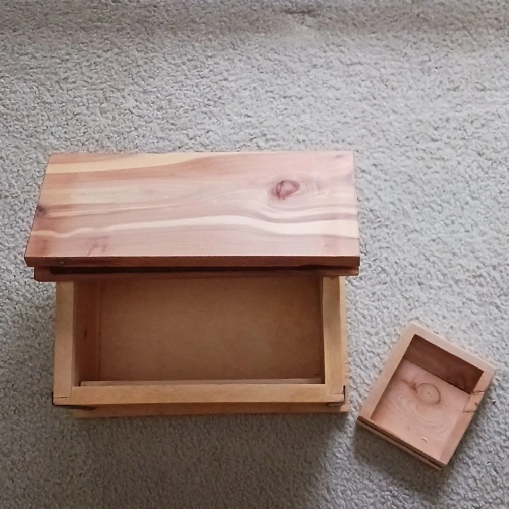 Vintage Handcrafted Small Jewelry Box/Chest
